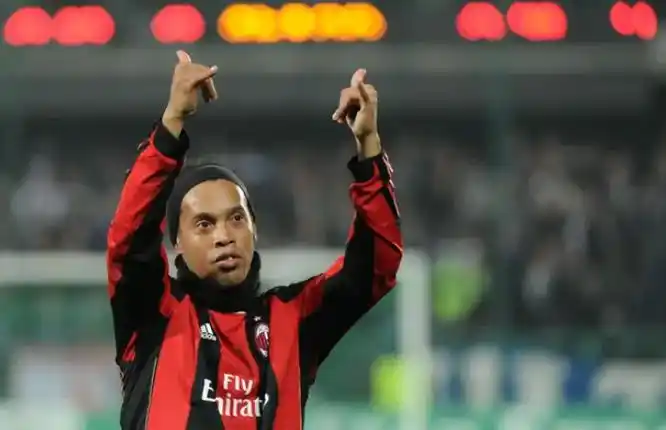 在讨论瓜迪 在讨论瓜迪