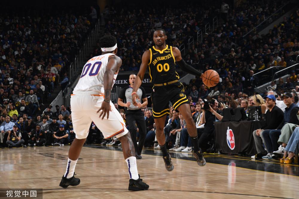 他的个人成 他的个人成